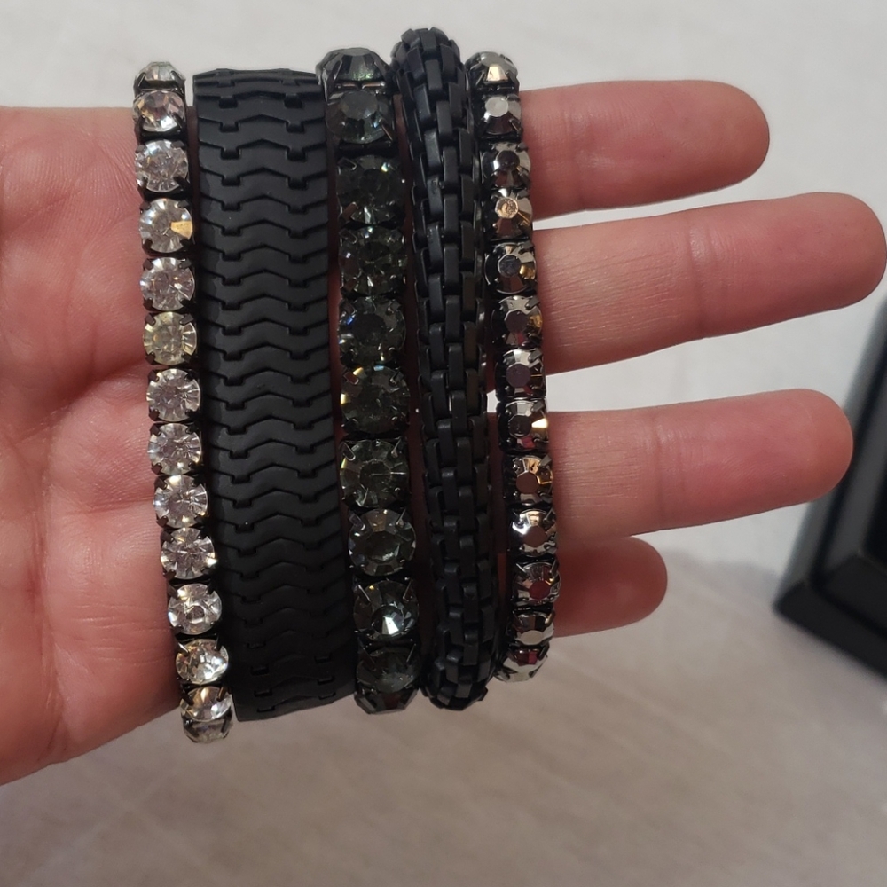 Avon/Mark Matte Attack Bracelet Set - image 2